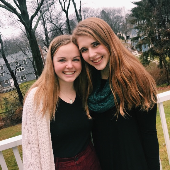 Meet your Posher, Caroline - Picture 1 of 1